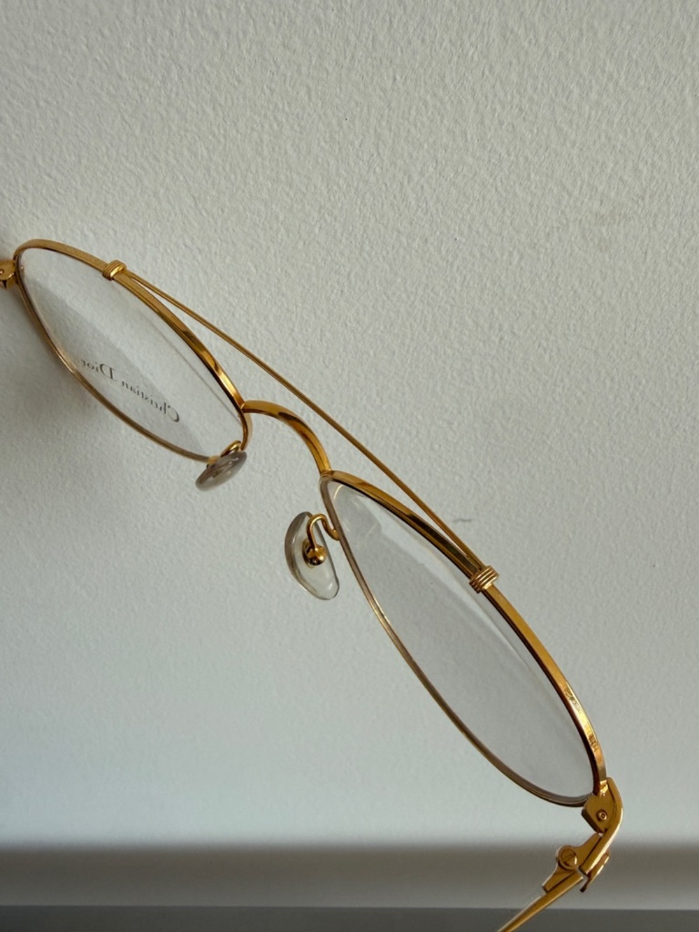 80’s Vintage Dior Gold aviator Glasses with Tortoiseshell Temples - Picture 12 of 14